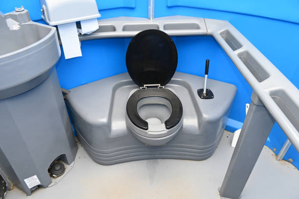 Best Portable bathroom rental  in Elmont, NY